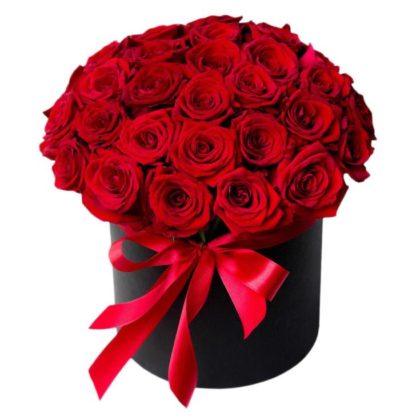 25 red roses in a hatbox