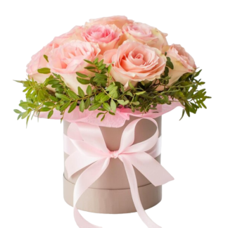 25 pink roses in a hatbox